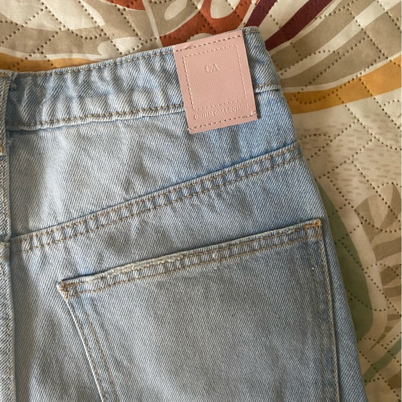 C&A light wash jeans - Picture 5 of 7